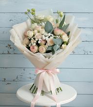 Букет цветов из:  Розы и Лизиантусы #REPLACE_PRED# Оршанке