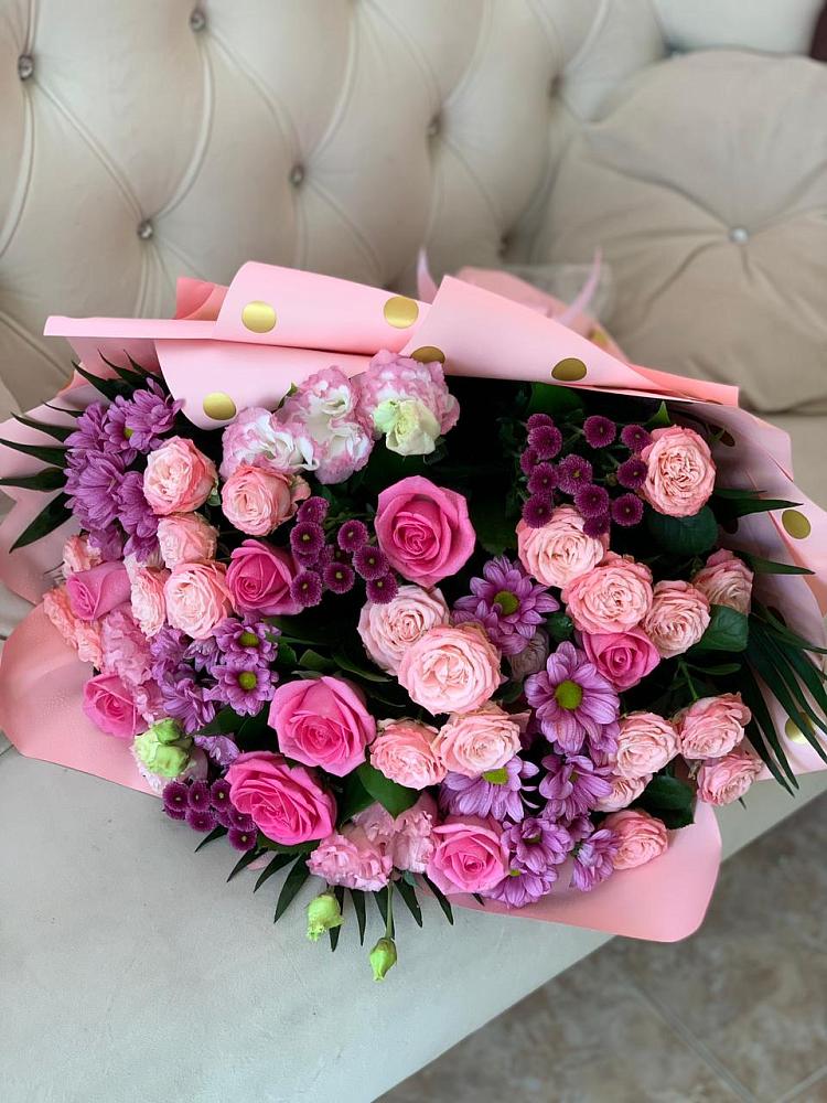 Букет цветов из: Хризантемы, Розы и Лизиантусы в Оршанке