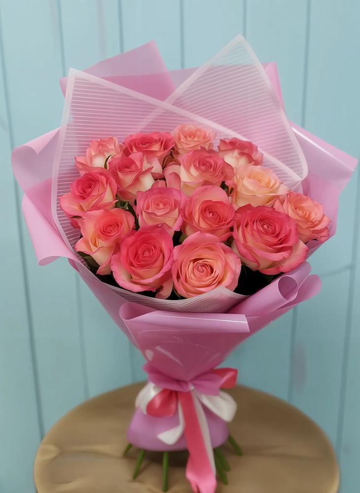 Букет 15 Розовых роз Равель в Оршанке