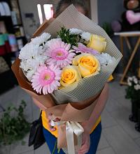 Букет цветов из:  Герберы, Розы и Хризантемы в Оршанке