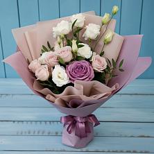 Букет цветов из:  Розы и Лизиантусы в Оршанке