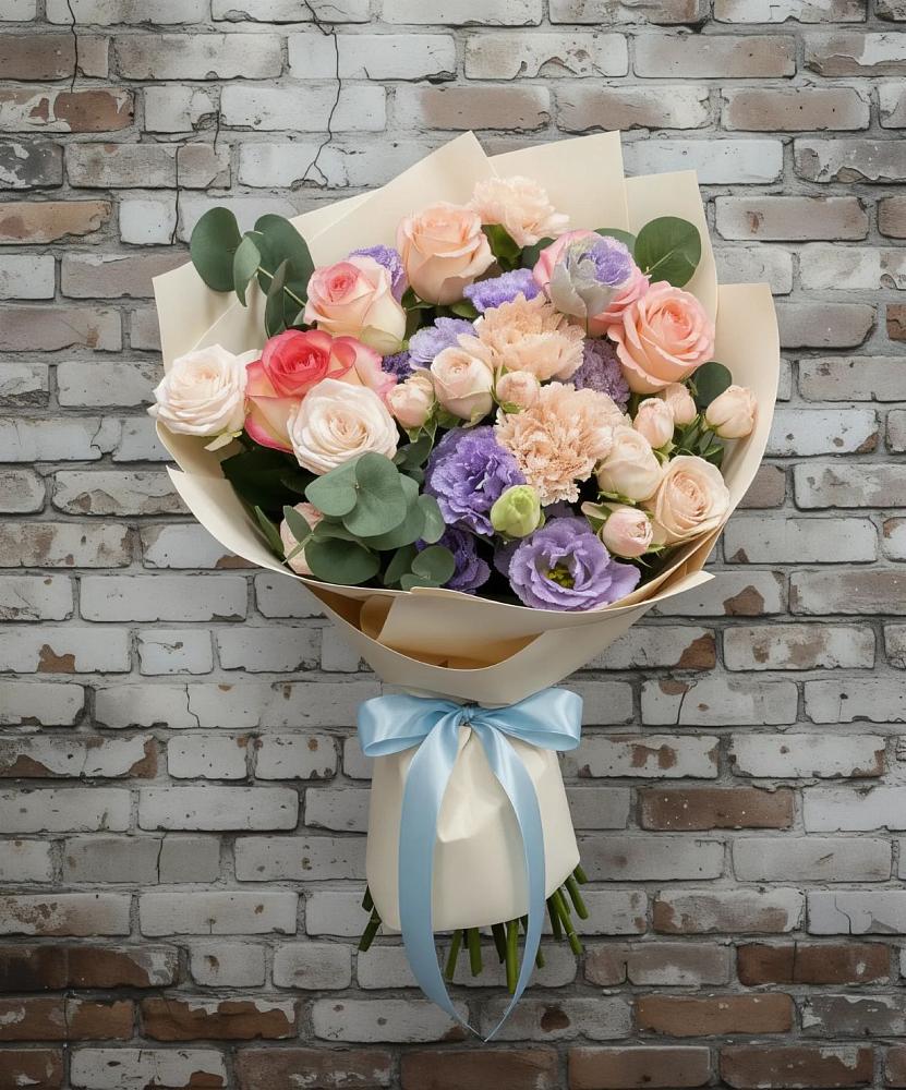 Букет цветов из: Розы, Лизиантусы и Гвоздики в Оршанке