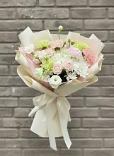 Букет цветов из:  Гвоздики, Розы, Лизиантусы и Хризантемы в Оршанке