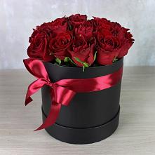 Цветочная композиция из Розы в шляпной коробке в Оршанке