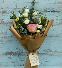 Букет цветов из:  Розы и Лизиантусы в Оршанке